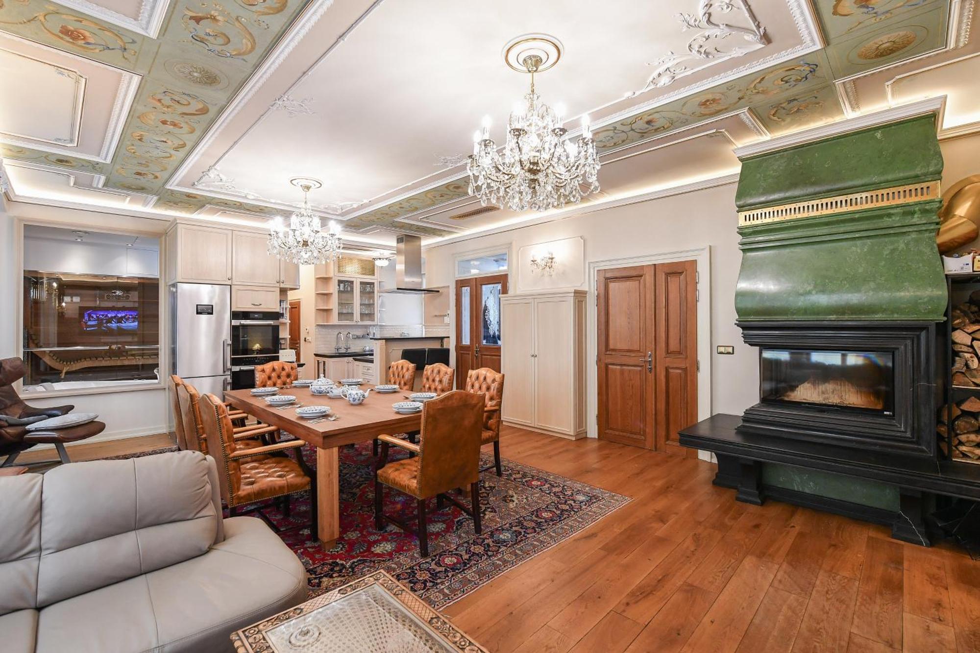 St Giles Sauna And Pool Table Apt Praha