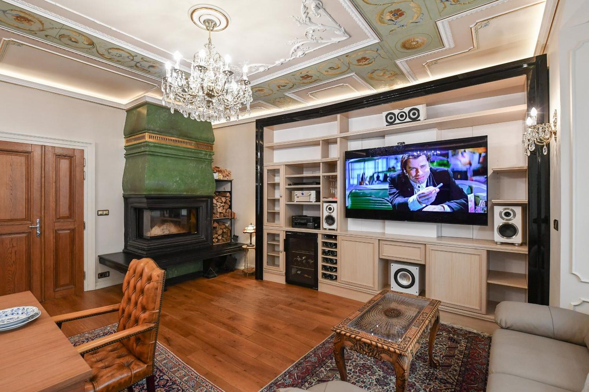 St Giles Sauna And Pool Table Apt * Praha